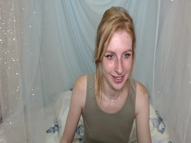 Live sex webcam photo for ImFoxx #253789993