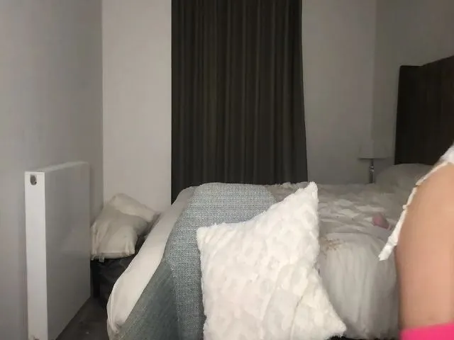 Live sex webcam photo for Dreamy_Peach #262322073