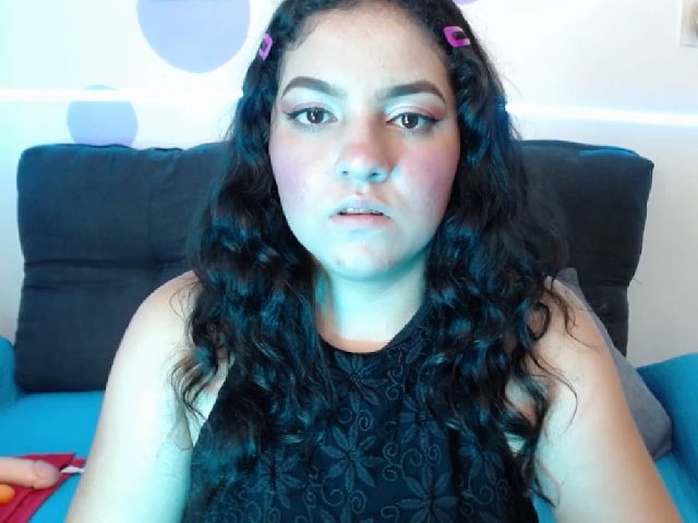 Live sex webcam photo for sophiie_fox #258901087