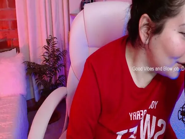 Live sex webcam photo for alone4ever #258402660