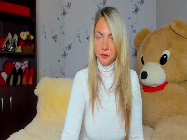 Live sex webcam photo for Alisa_Sims #258875446