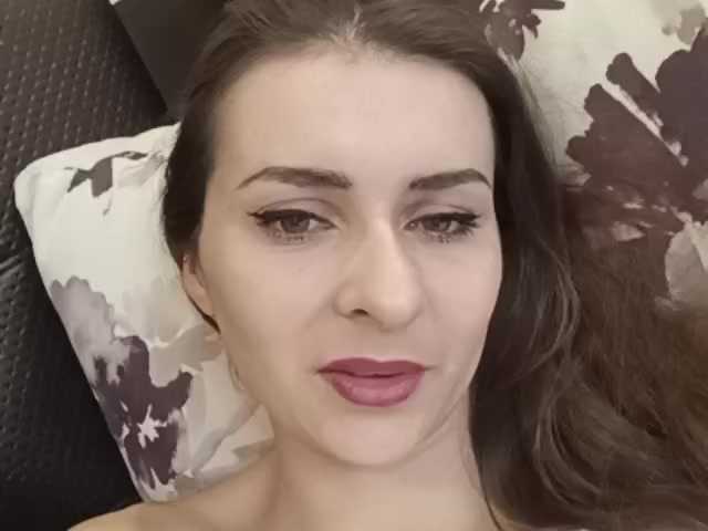 Live sex webcam photo for monikaG #240980667