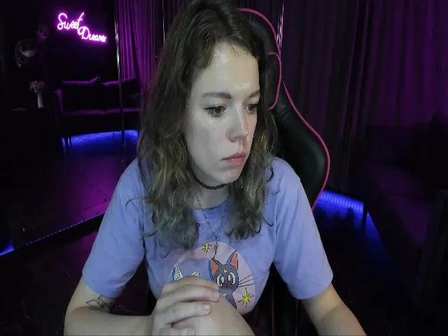 Live sex webcam photo for ClancyOsborne #262318051