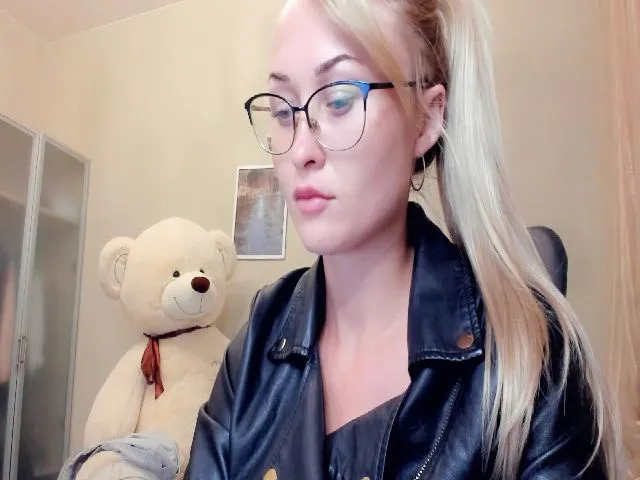 Live sex webcam photo for Mistress_Eva_ #263968132