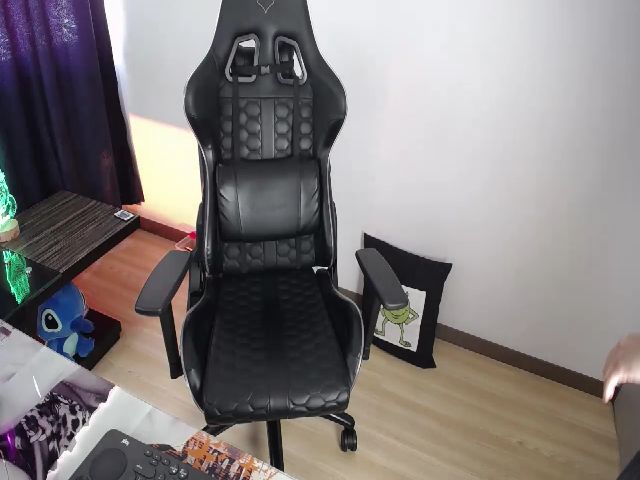 Live sex webcam photo for BiancaMiller #264980716