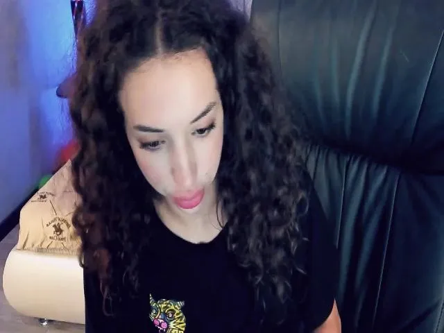 Live sex webcam photo for Simba_Leo #252452677
