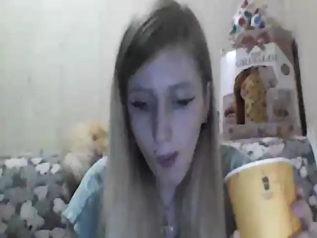 Live sex webcam photo for GuiltyKitty #265048299