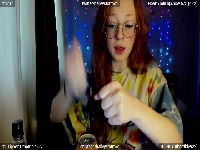 Live sex webcam photo for Haileystormxo #257209800