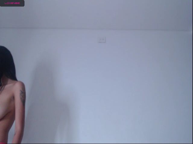 Live sex webcam photo for LiliJade #262047506