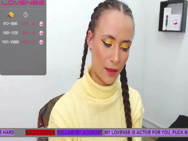Live sex webcam photo for Avaa22_ #254610204