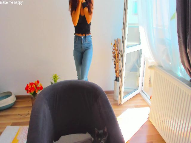 Live sex webcam photo for Roses_dream #252428617