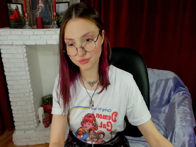 Live sex webcam photo for MadFrau #260851163