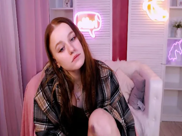 Live sex webcam photo for LynneDawson #253578184