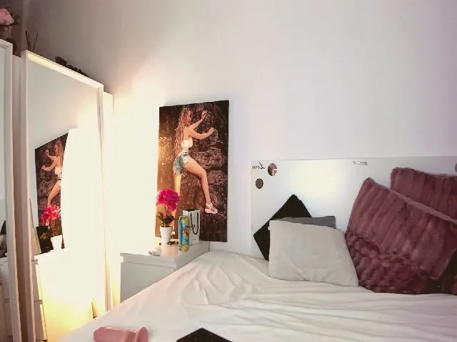 Live sex webcam photo for BritneyNight #287881845