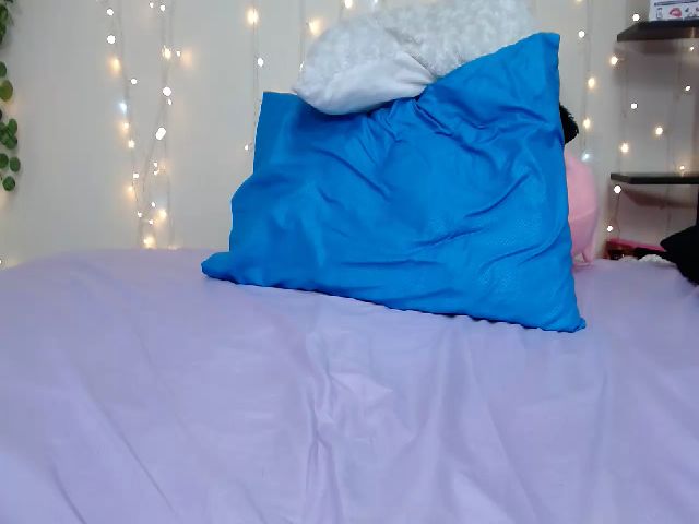 Live sex webcam photo for JOLIE_ABALO #261250774