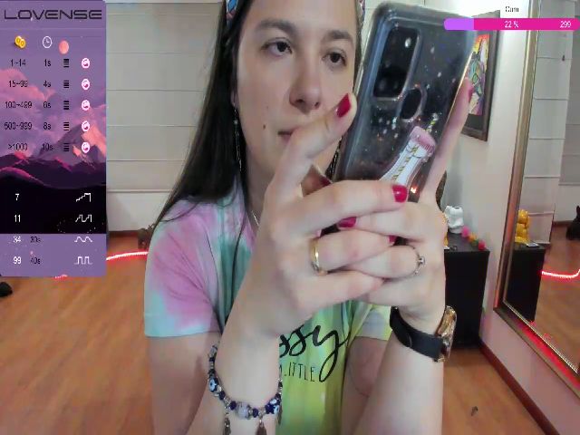 Live sex webcam photo for Angelagomez #256151206