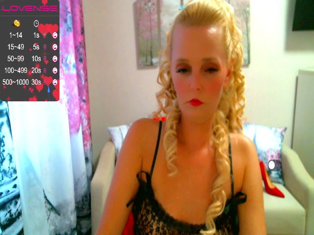 Live sex webcam photo for ChristiRoses #255388636