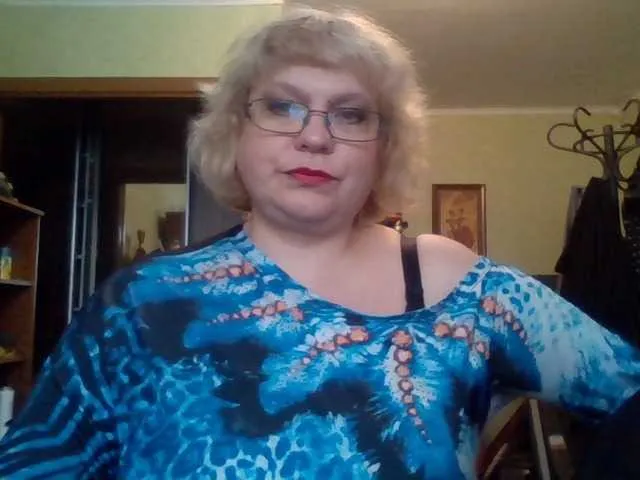 Live sex webcam photo for LOLA88888 #241032349