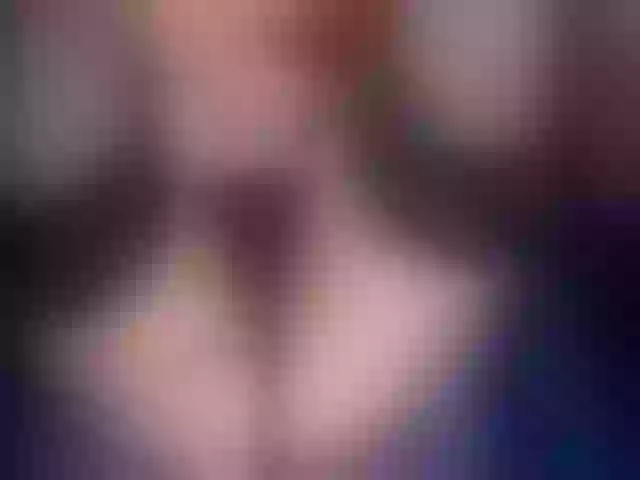 Live sex webcam photo for SexxyAylin #255934636