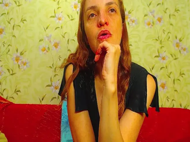 Live sex webcam photo for CarolineFishr #257927376