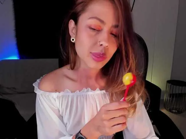 Live sex webcam photo for ErikaBenz #240961455