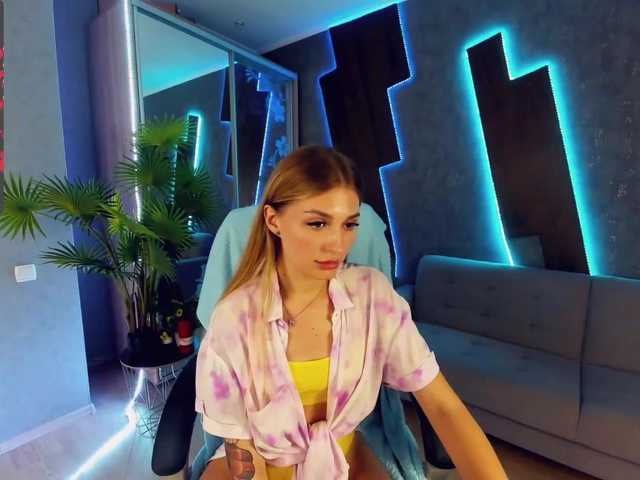 Live sex webcam photo for RapunzelME #255066176