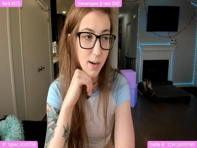 Live sex webcam photo for TheSharkQueen #260347219