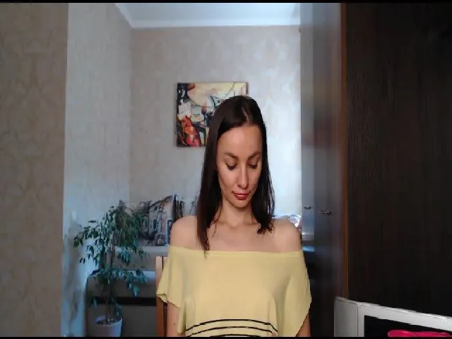 Live sex webcam photo for BeautyElla #252825234