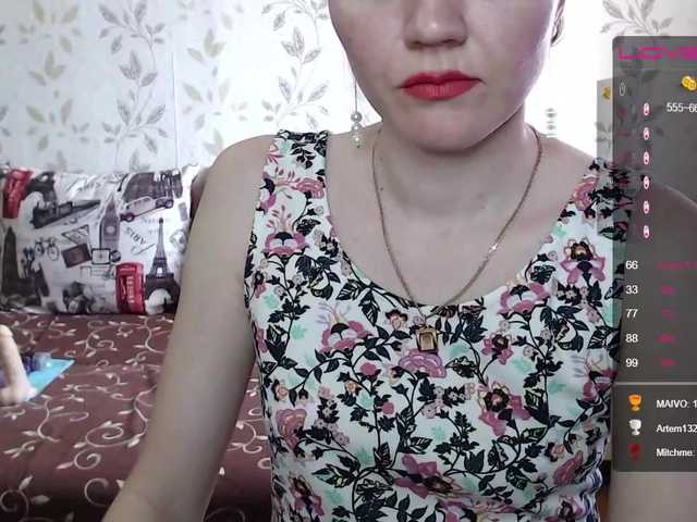 Live sex webcam photo for Alenushka888 #242108816