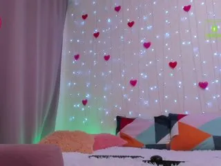 Live sex webcam photo for Exoticsofia #240652354