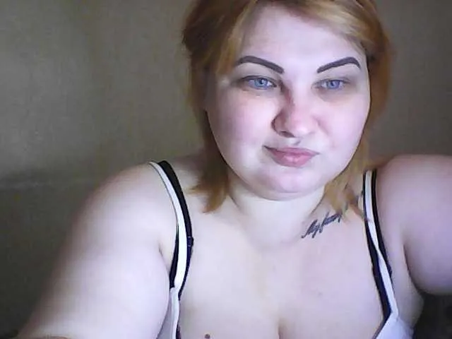 Live sex webcam photo for AmyRedFox #241227396