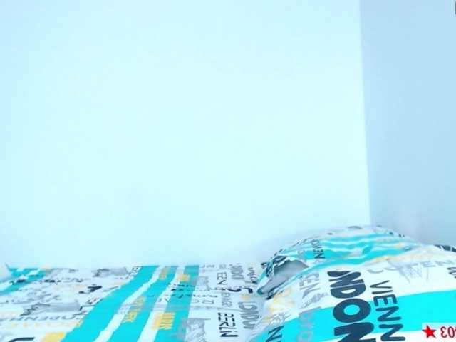 Live sex webcam photo for karol-sweet02 #260120250