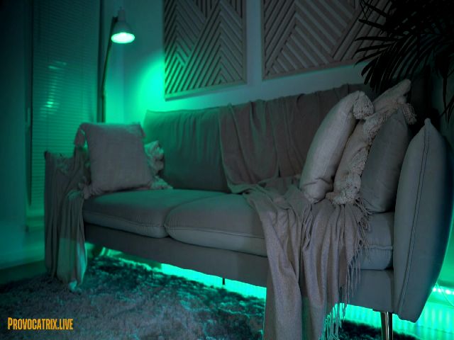 Live sex webcam photo for Provocatrixx #253613103
