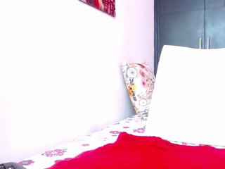 Live sex webcam photo for karol-sweet02 #240726233