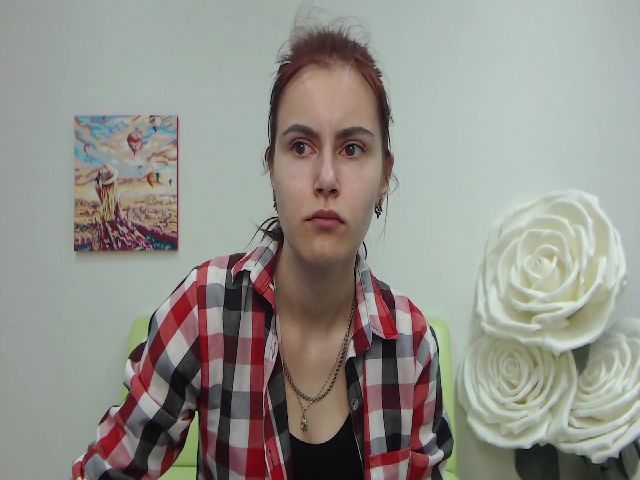 Live sex webcam photo for MollyTravis #259439928