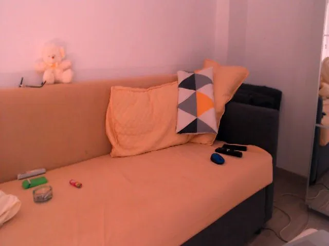 Live sex webcam photo for Isabeladoll #258216442