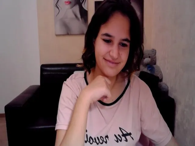 Live sex webcam photo for Erin_Holmes #257518129