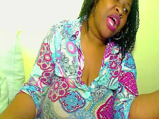 Live sex webcam photo for Hotmelons44 #253467279