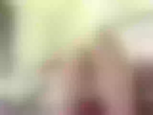 Live sex webcam photo for RoxeeModel #253511463