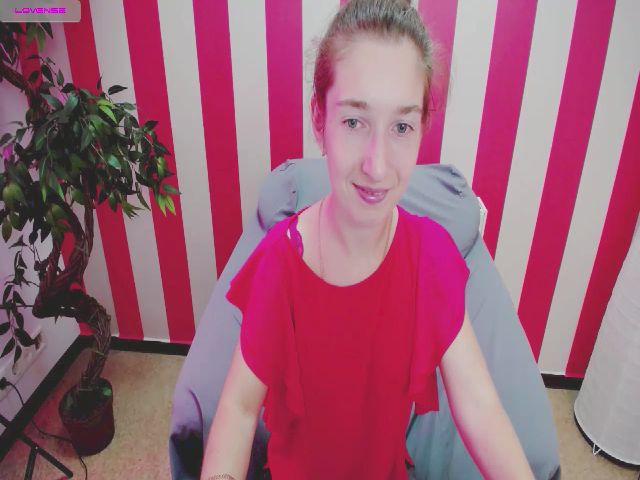 Live sex webcam photo for Kriss_Belly #259765005