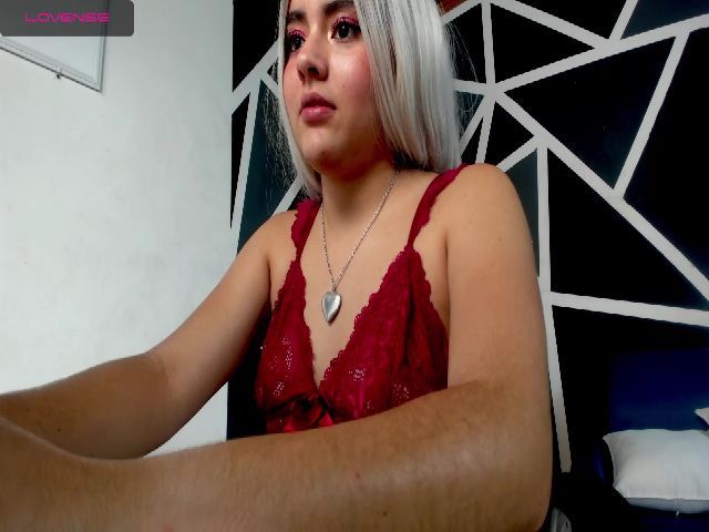 Live sex webcam photo for Tasha_cooper1 #252532369