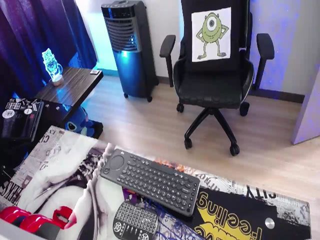 Live sex webcam photo for BiancaMiller #256278216