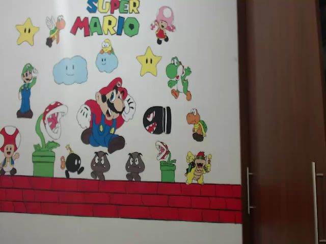 Live sex webcam photo for EmmaScoott #254015271