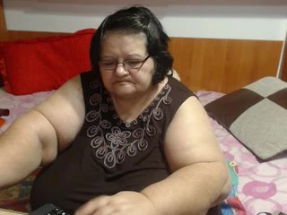 Live sex webcam photo for BBWLadyForYou #240849373