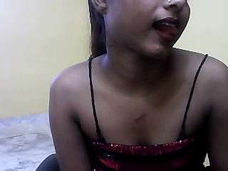 Live sex webcam photo for INDIANN_HAMISII #243402558