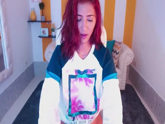 Live sex webcam photo for Julietacollin #255570401
