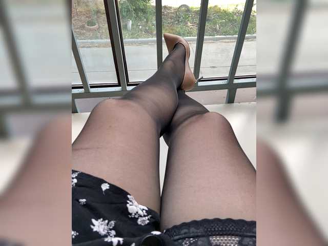 Live sex webcam photo for Sonya699 #247550088