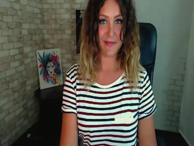 Live sex webcam photo for Noreya #253875799