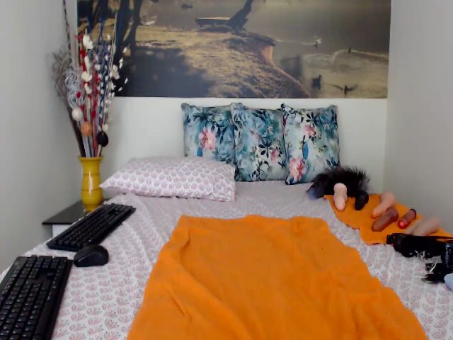 Live sex webcam photo for AikoTailor #287876016