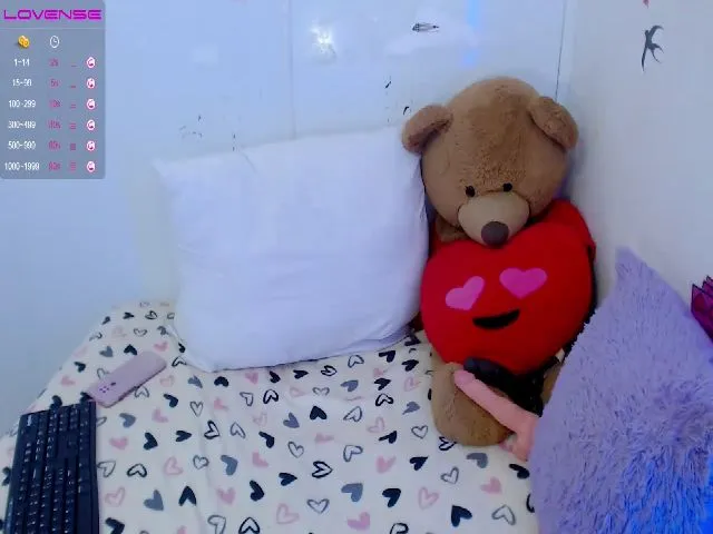 Live sex webcam photo for Clarissa___ #261592003